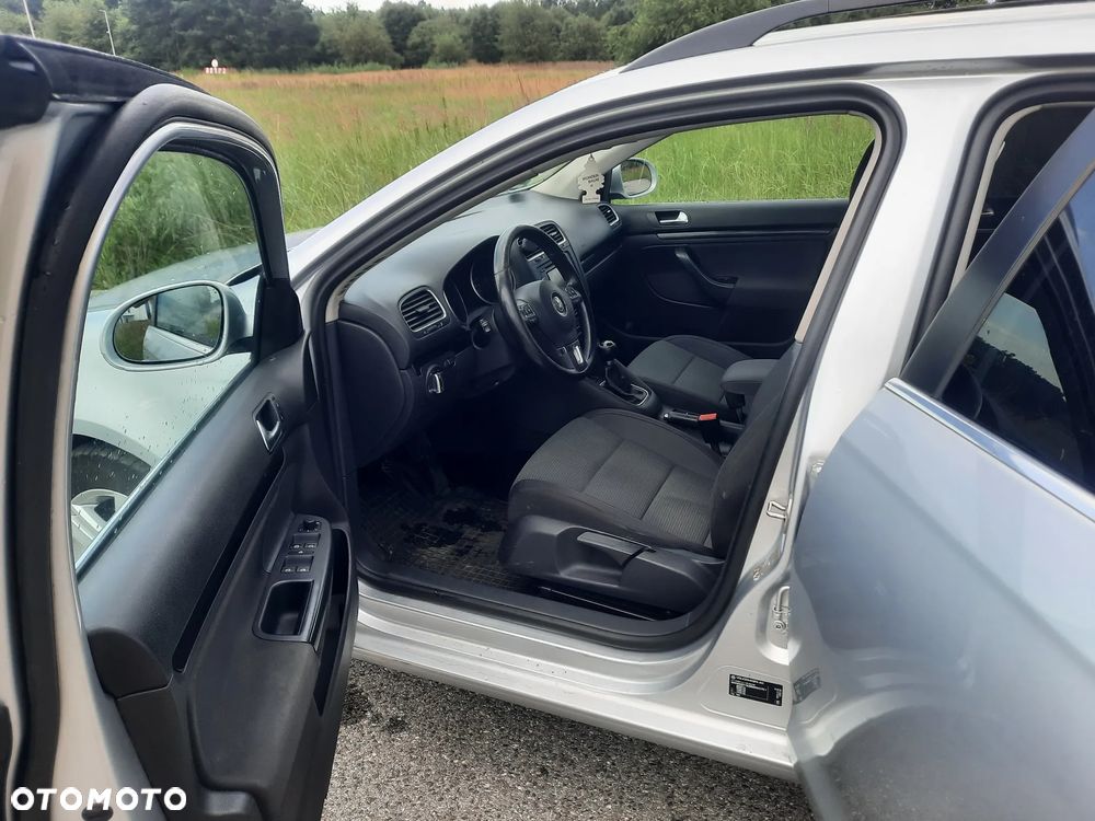 Volkswagen Golf 2.0 TDI Comfortline - 12