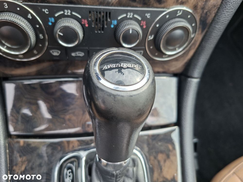 Mercedes-Benz CLK 280 7G-TRONIC Avantgarde - 31