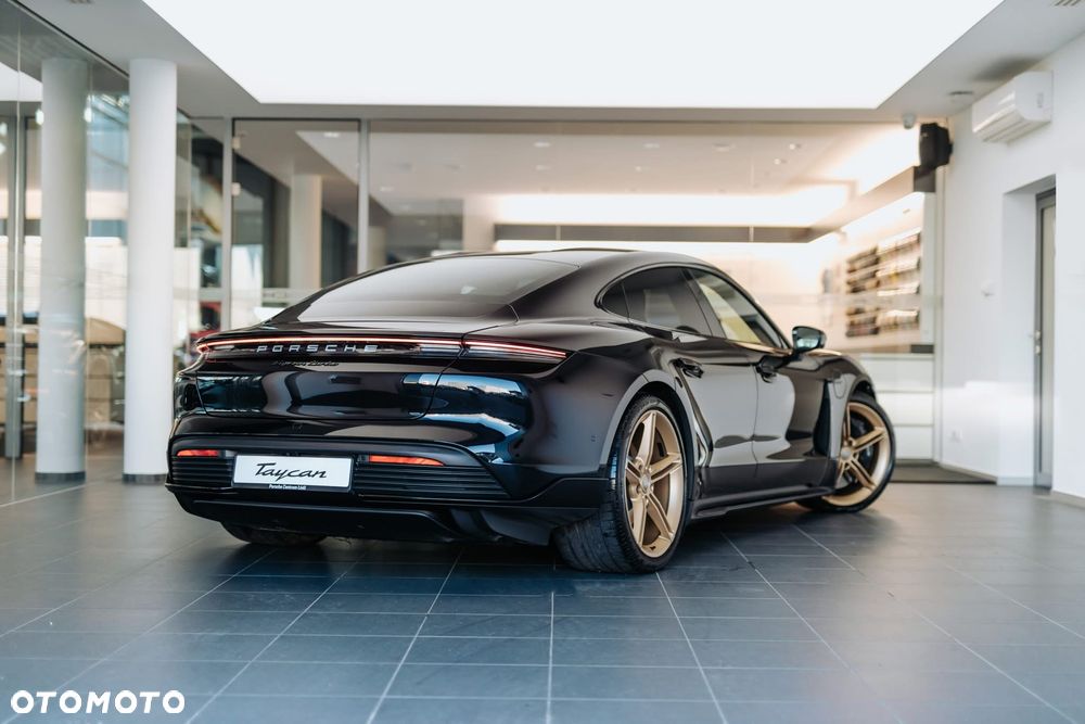 Porsche Taycan - 2