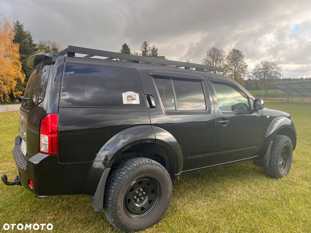 Nissan Pathfinder - 3