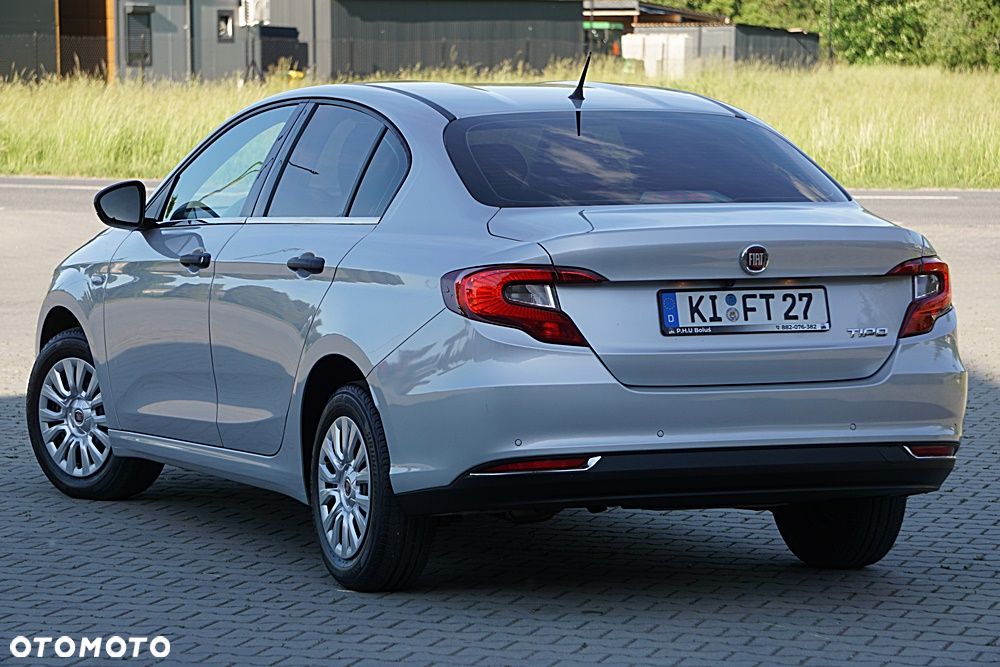 Fiat Tipo - 12