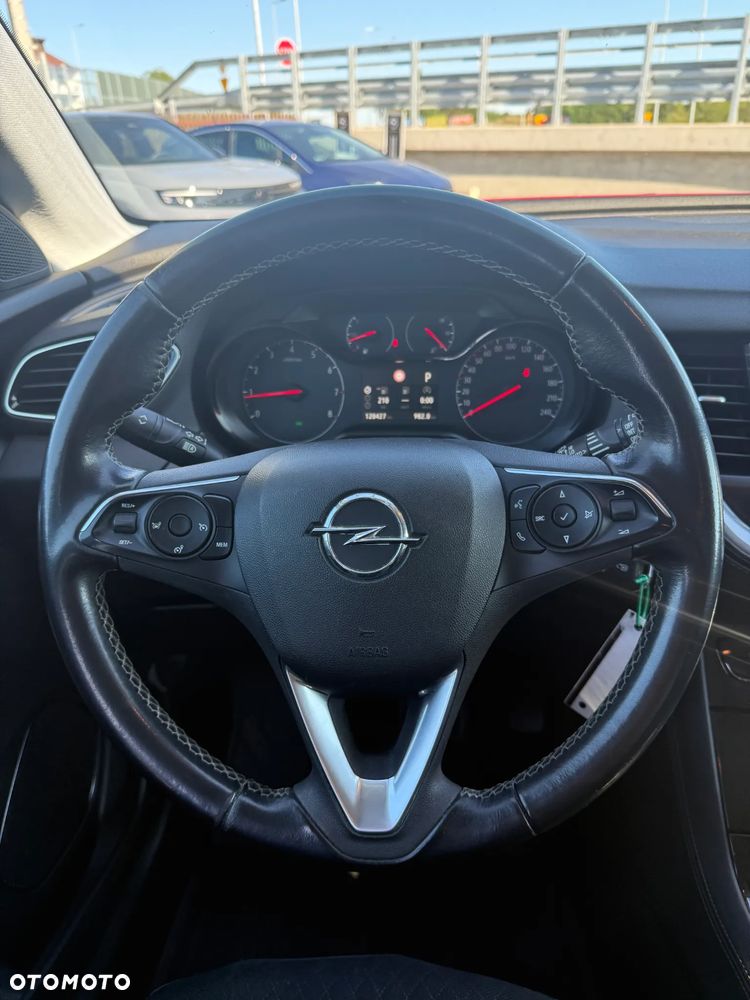 Opel Grandland X 1.6 T Design&Tech S&S - 13