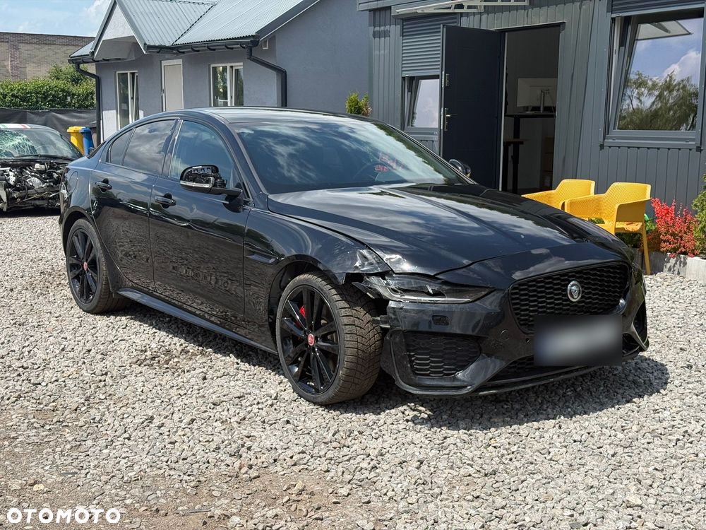Jaguar XE 2.0 D200 mHEV R-Dynamic S - 8