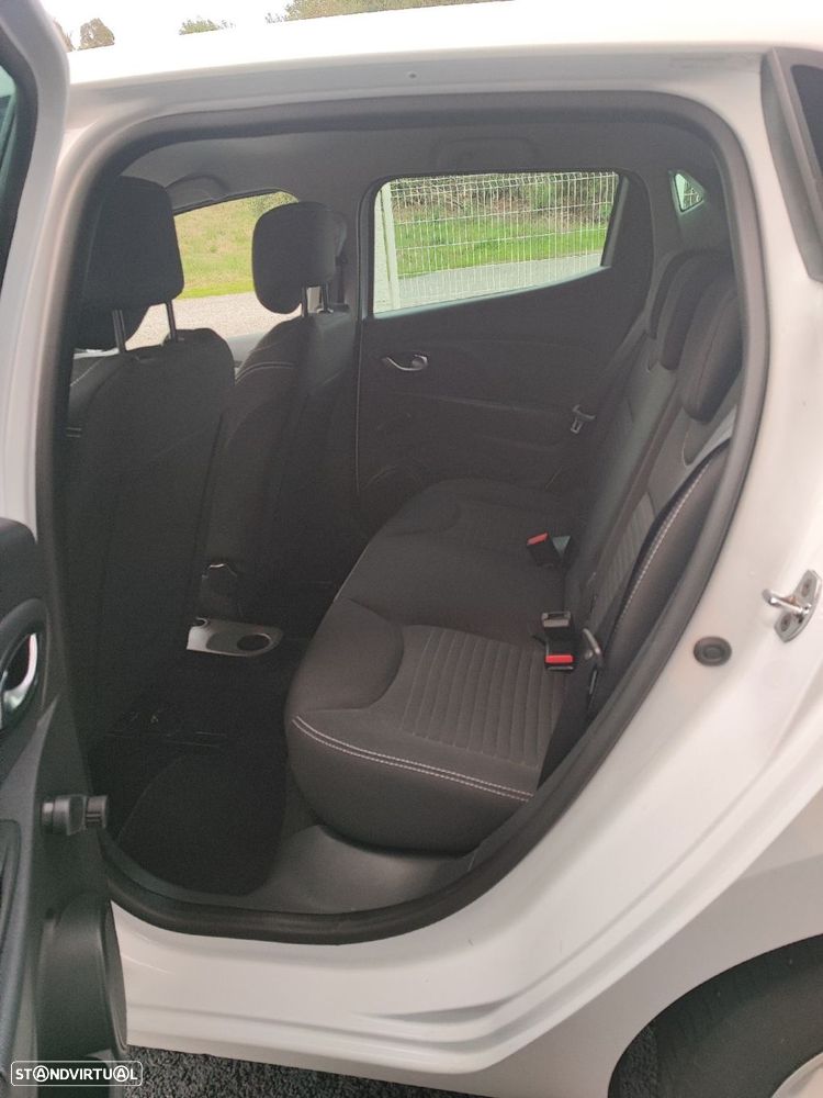Renault Clio 0.9 TCe Limited - 27