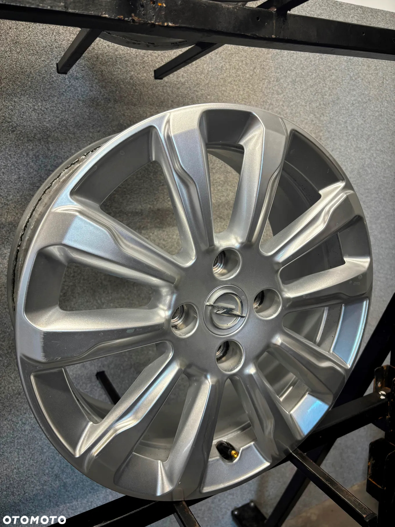 4 FELGI ALU. OPEL MOKKA B, CORSA F, PEUGEOT 208,C3,DS3 16'' 6,5J ET32 GM: OP00126 K4, 9835097280 - 12