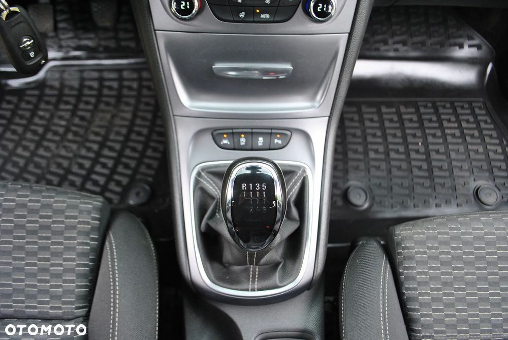 Opel Astra 1.4 Turbo Start/Stop Sports Tourer Innovation - 19