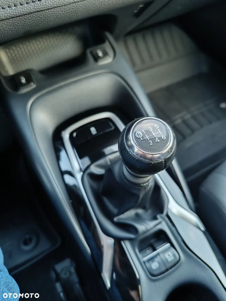 Toyota Corolla 1.6 Comfort - 17