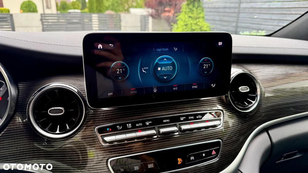 Mercedes-Benz Klasa V 300 d 4-Matic Avantgarde 9G-Tronic (d³ugi) - 14