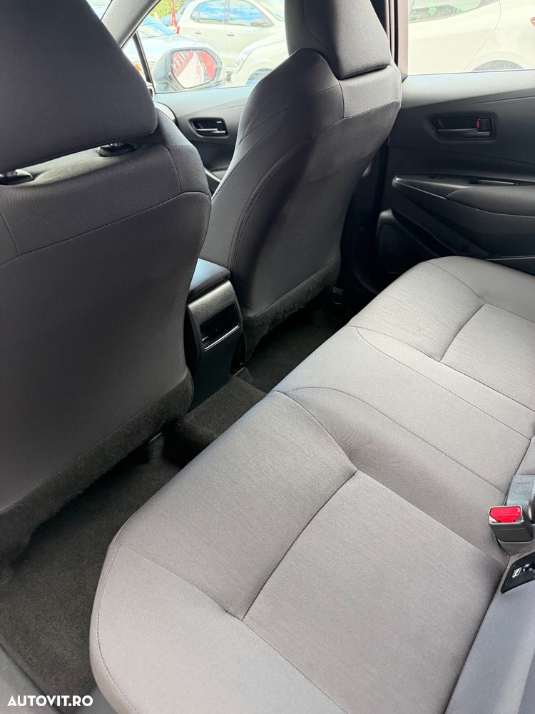 Toyota Corolla - 14