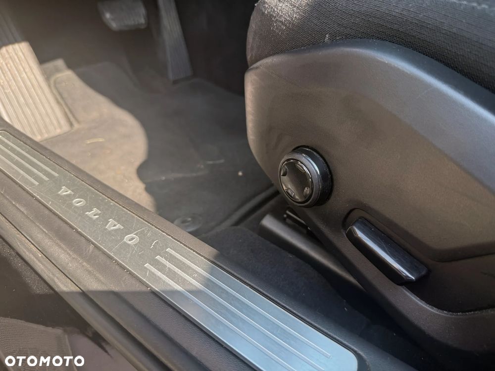 Volvo V90 D4 Momentum - 12