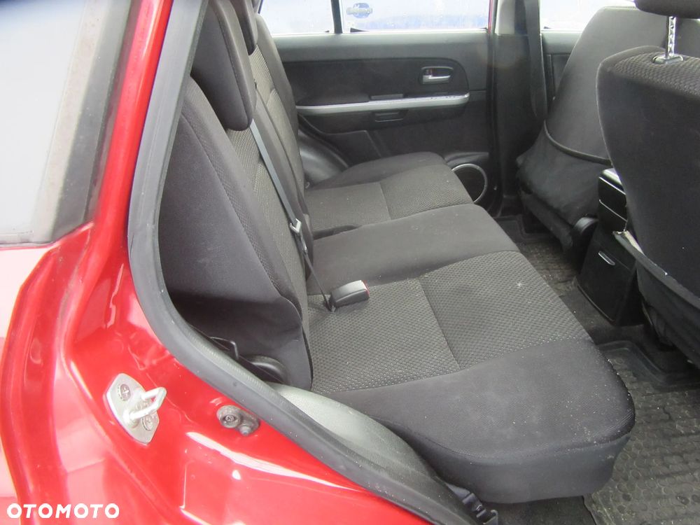 Suzuki Grand Vitara II 2.0i 208 r. na części - 10