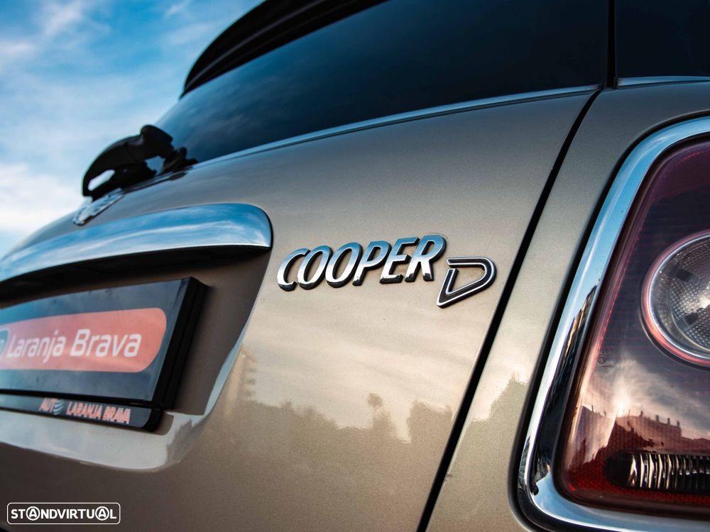 MINI 3 Portas Cooper D - 19