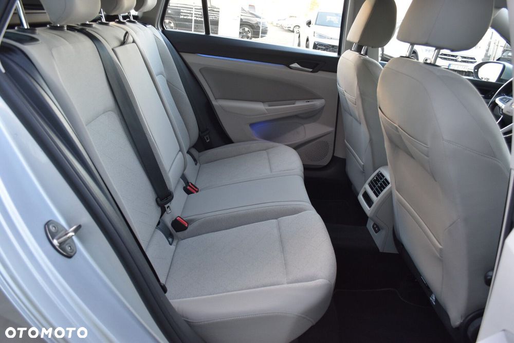 Volkswagen Golf Variant - 31