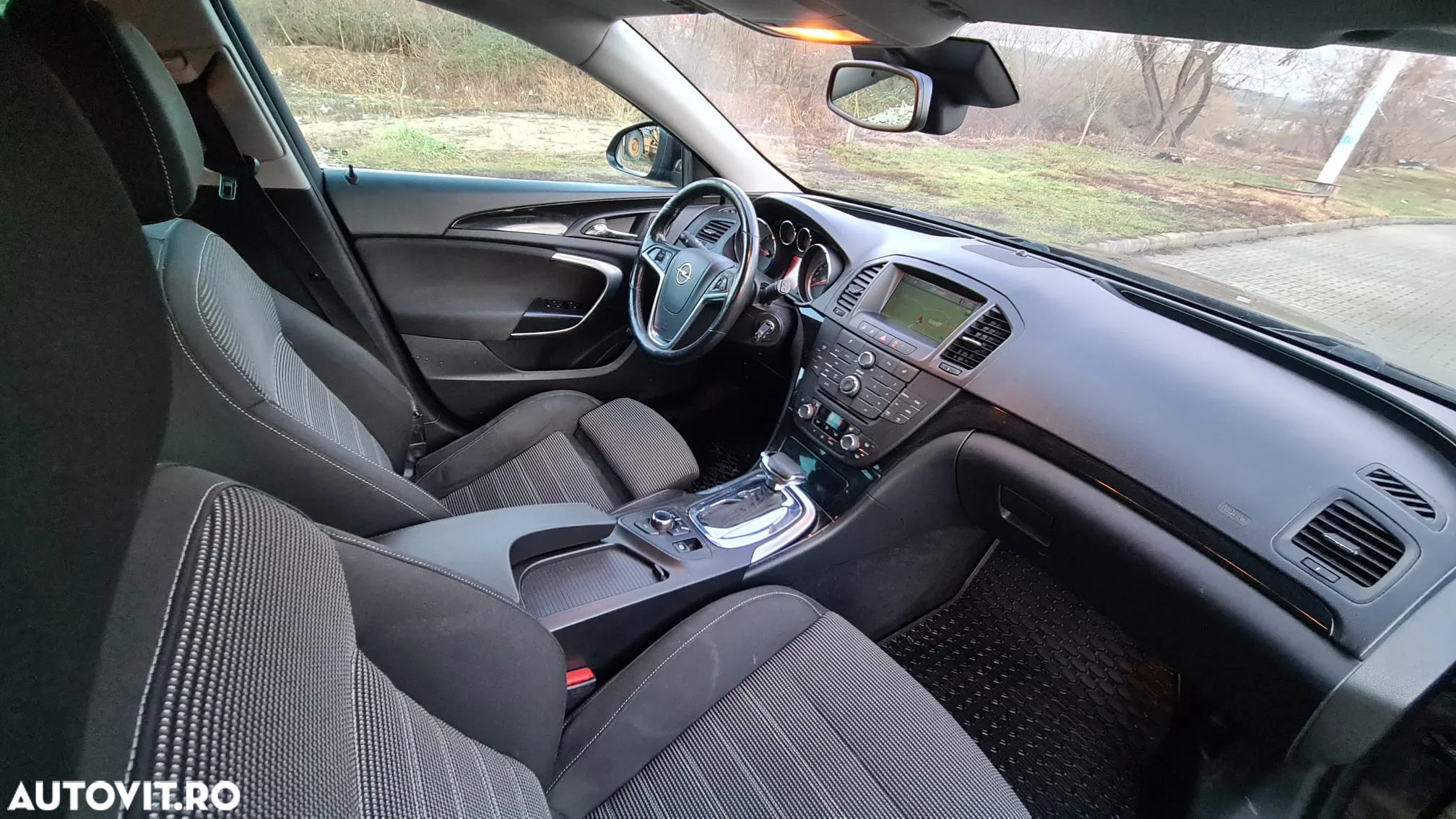 Opel Insignia 2.0 CDTI Automatik - 13