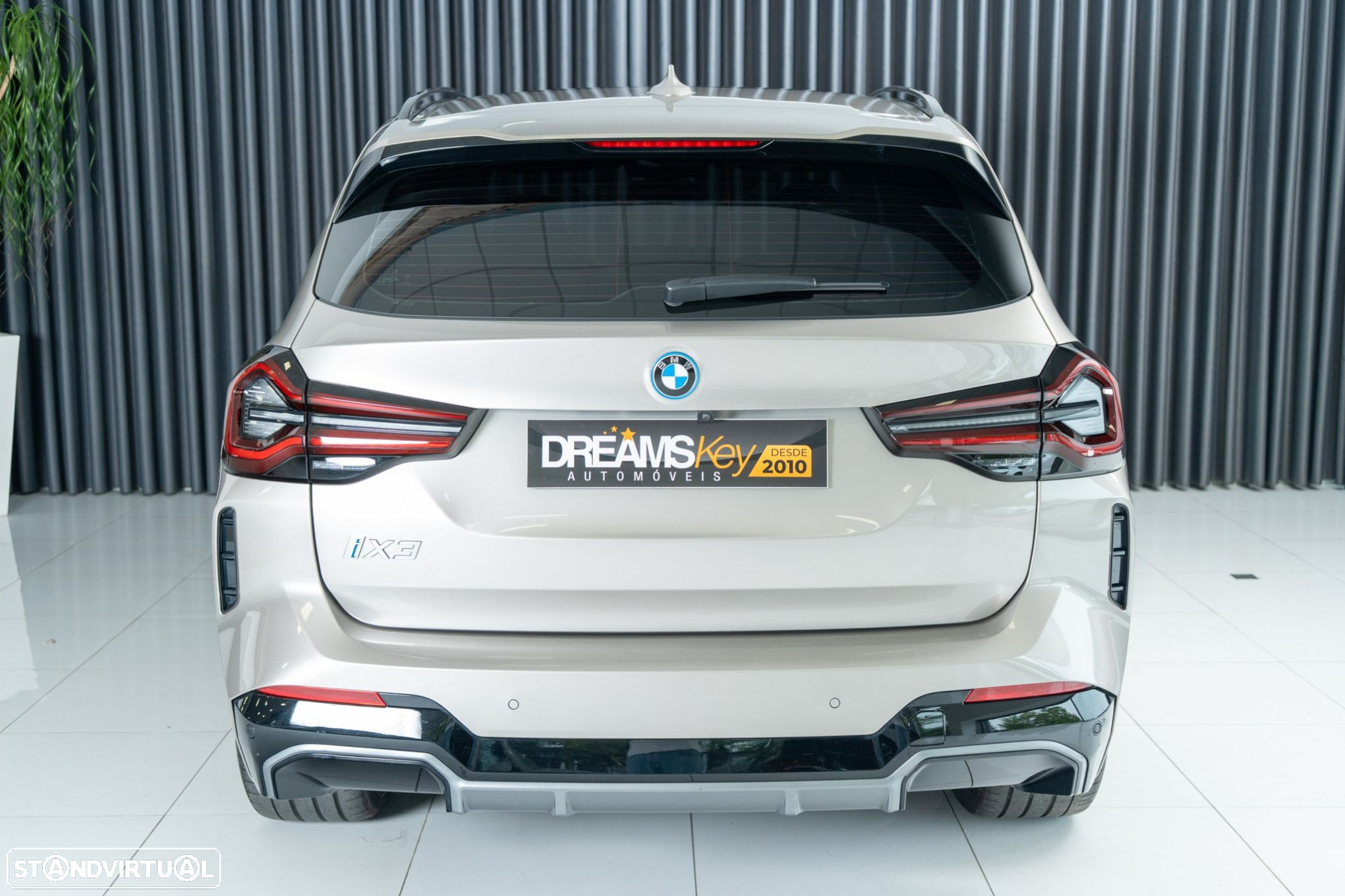 BMW iX3 M Sport Impressive - 3