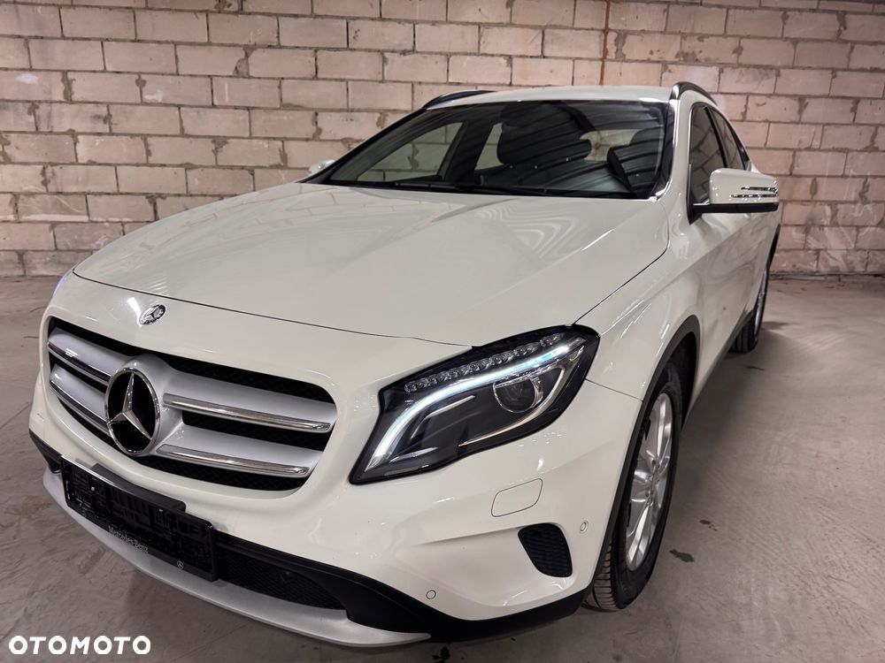Mercedes-Benz Gla 2016 photo 5