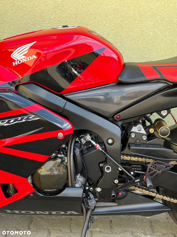 Honda CBR - 25