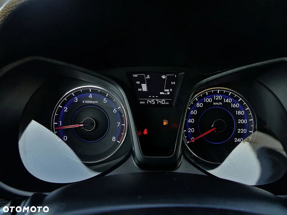 Hyundai ix20 1.4 Premium - 28