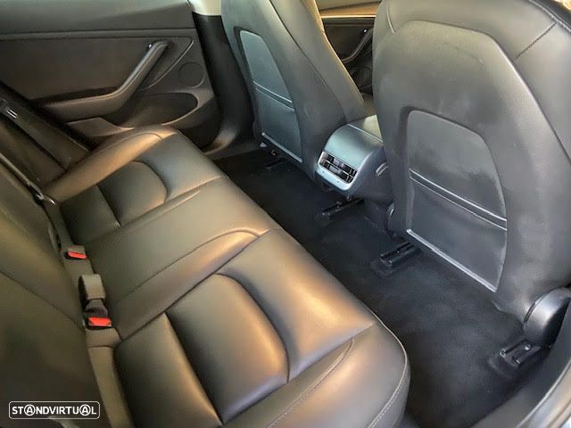 Tesla Model 3 Long Range Tração Traseira - 17