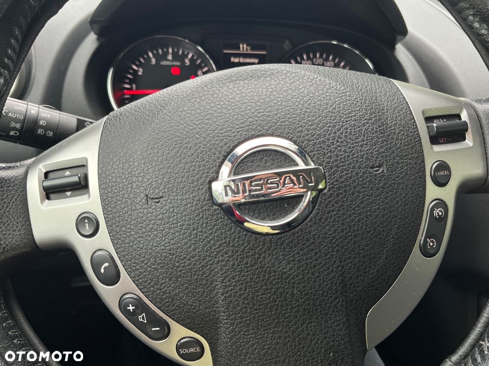 Nissan Qashqai - 11
