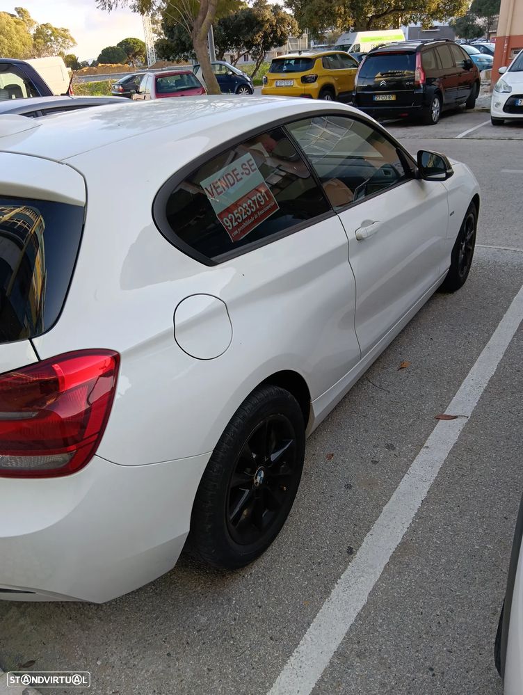 BMW 114 i Sport Line - 4
