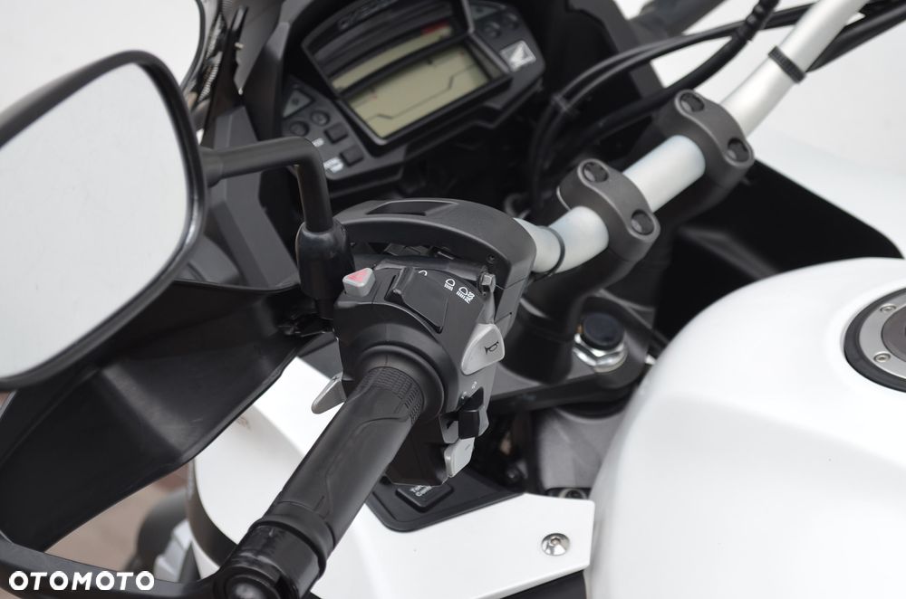 Honda VFR - 7