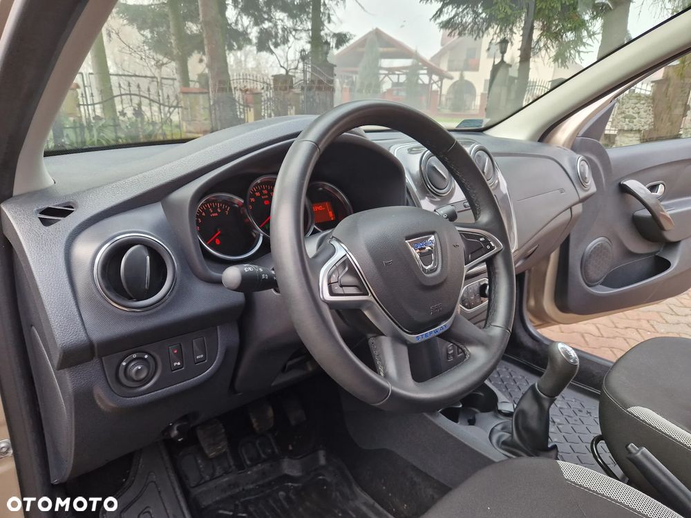 Dacia Sandero Stepway 1.0 TCe Laureate S&S - 19