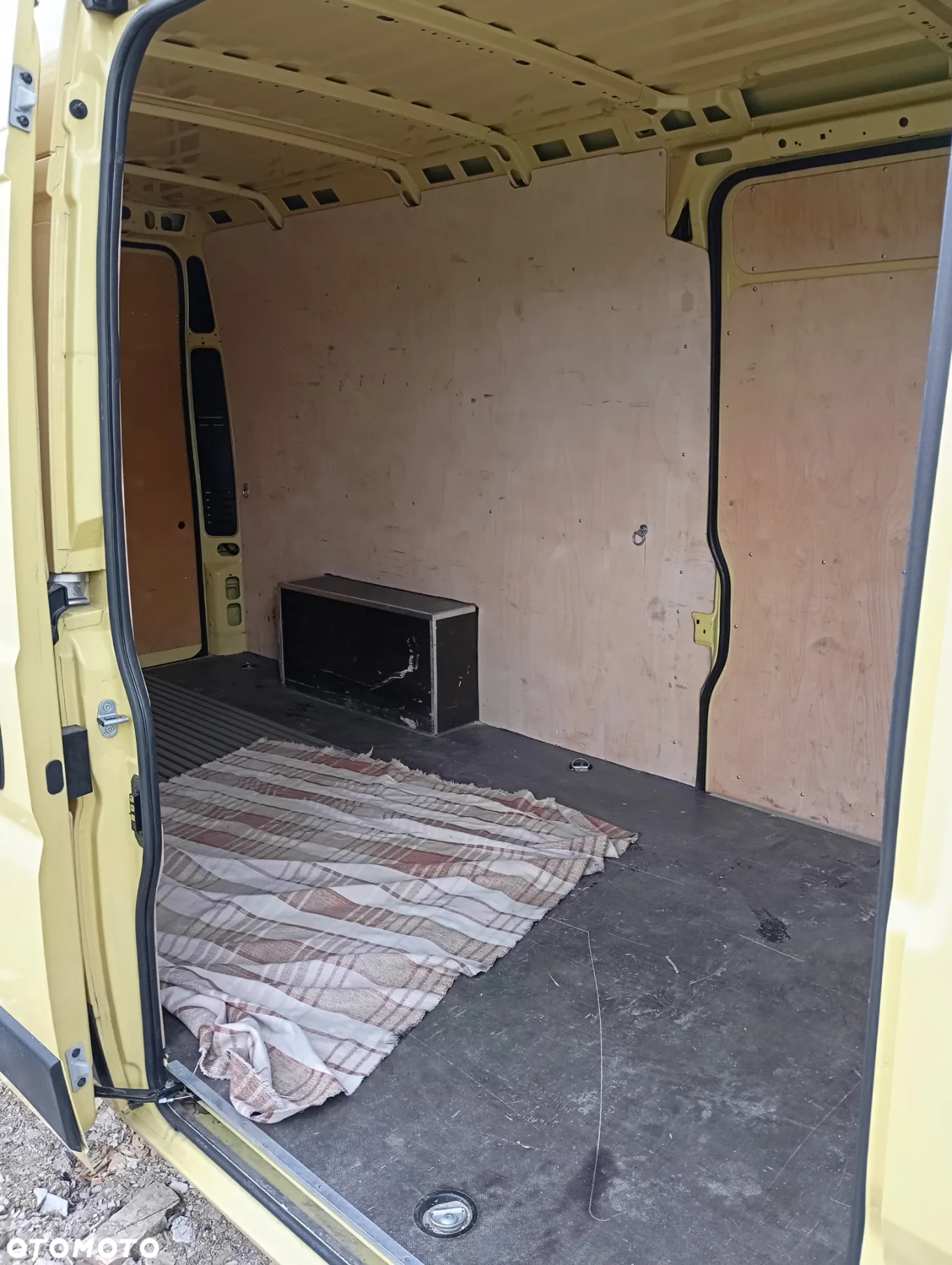 Peugeot Boxer 335 - 3