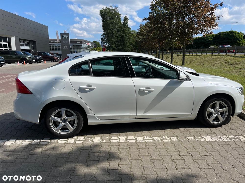 Volvo S60 T3 Drive-E Kinetic - 1