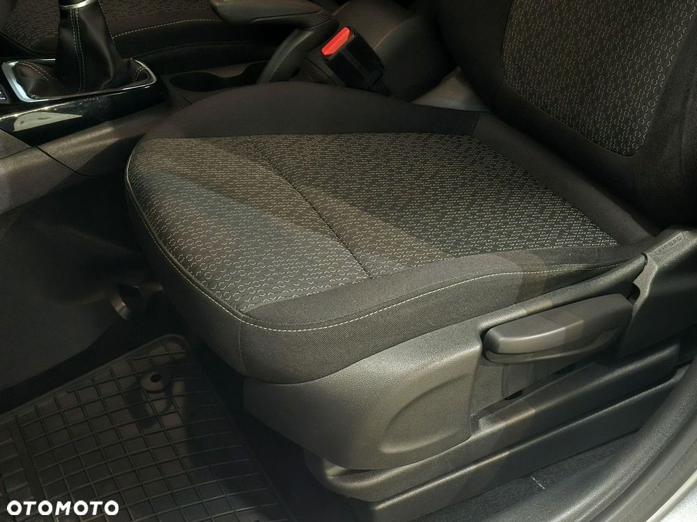 Opel Crossland X - 16