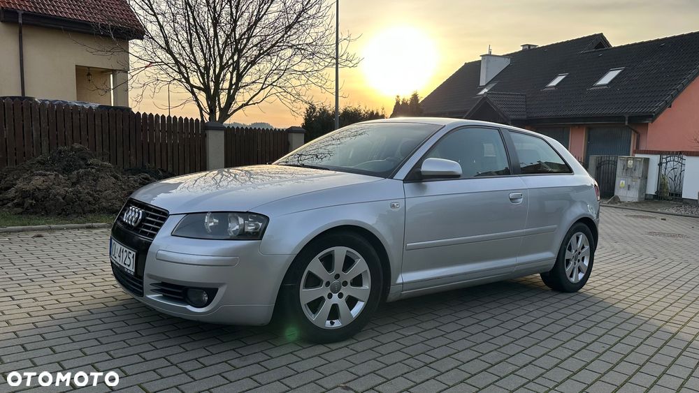 Audi A3 3-drzwiowe 2.0 TDI Attraction - 2
