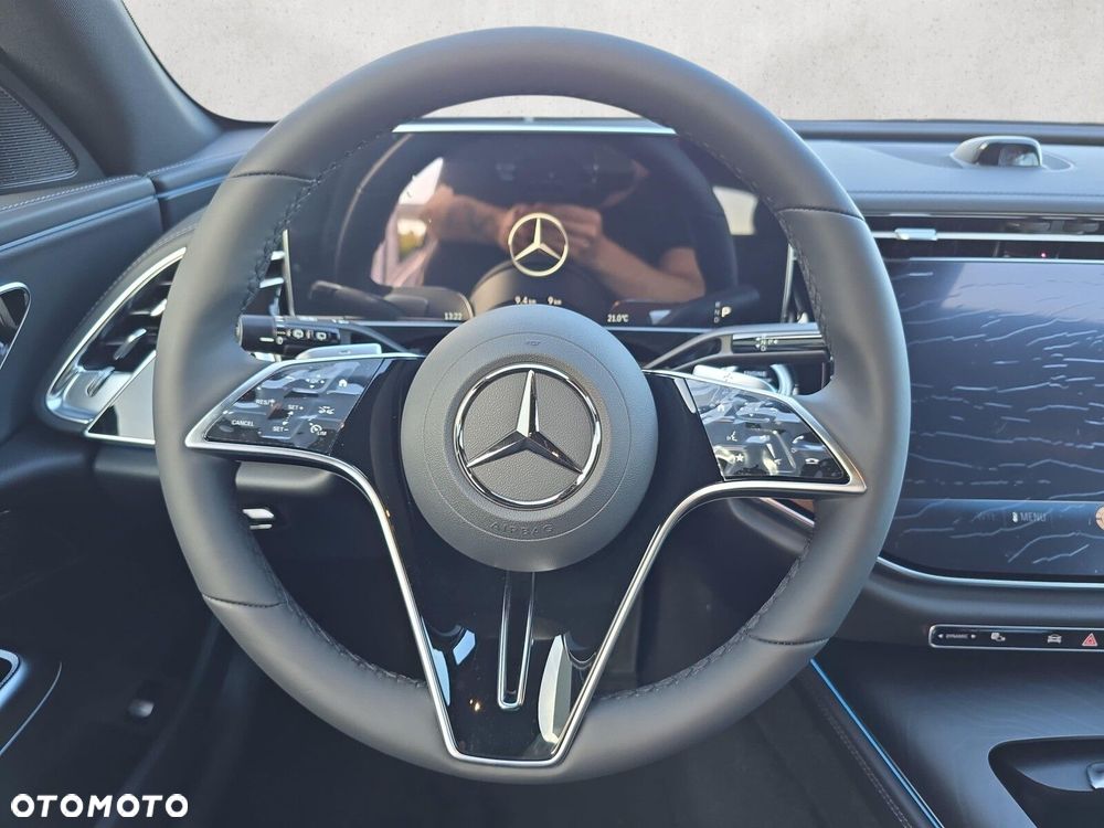 Mercedes-Benz Klasa E - 15