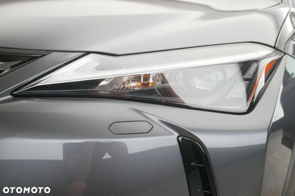 Lexus UX - 13