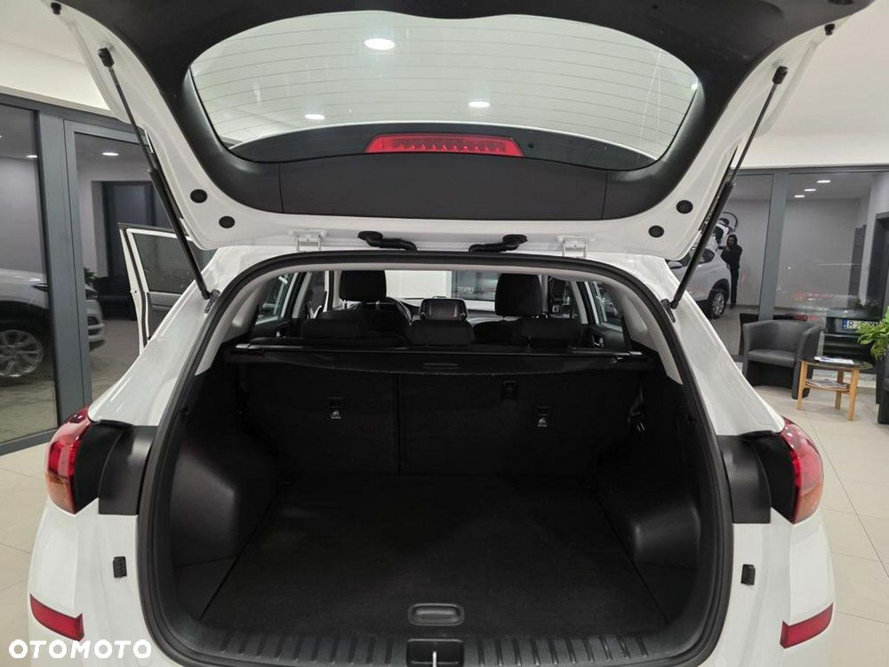 Hyundai Tucson 1.6 GDI BlueDrive Style 2WD - 15