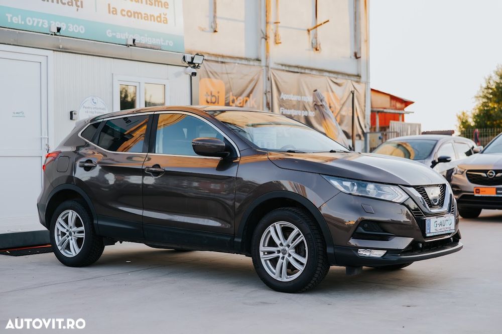 Nissan Qashqai 1.2 DIG-T N-Connecta - 1