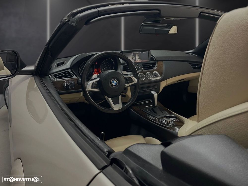 BMW Z4 23 i Auto - 11