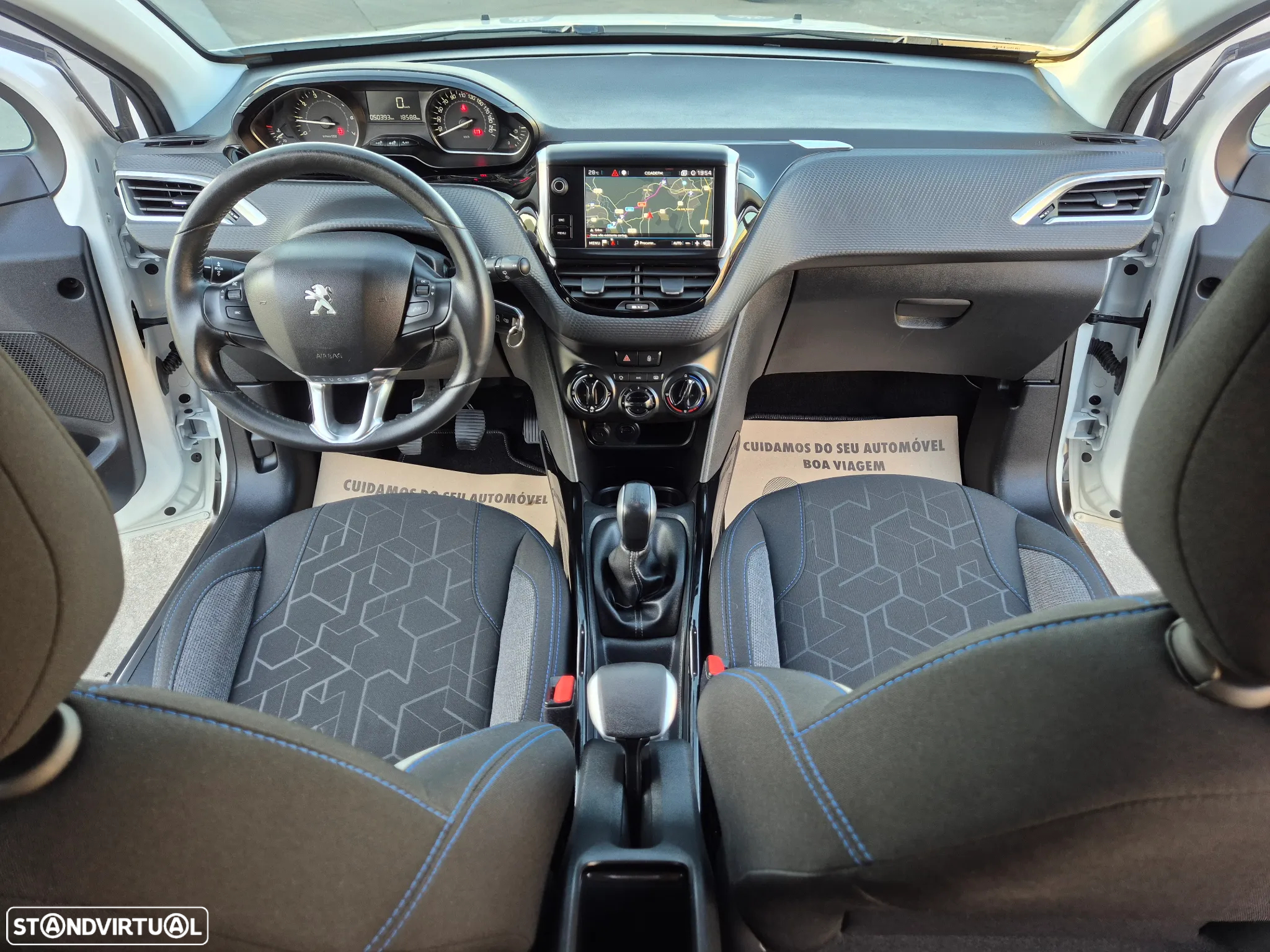 Peugeot 2008 1.2 PureTech Style - 24