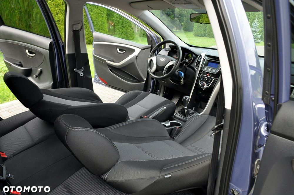 Hyundai i30 - 23