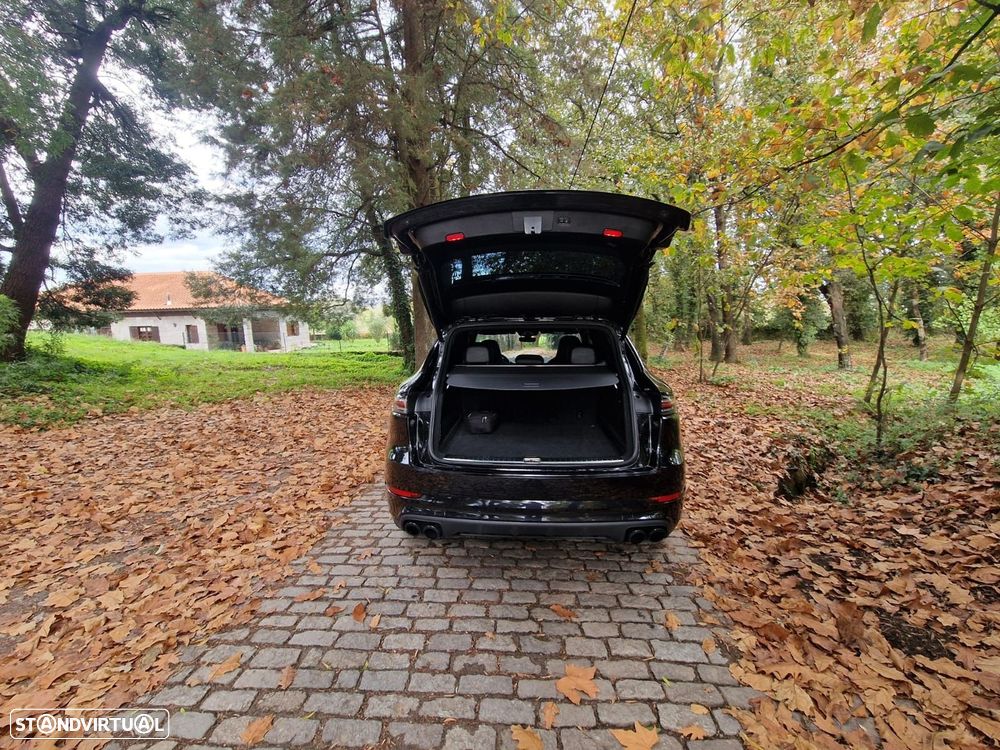 Porsche Cayenne Turbo - 55