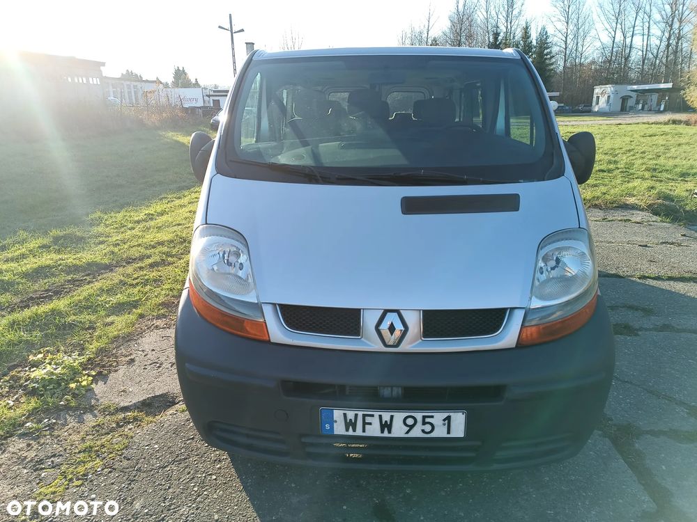 Renault Trafic ver-2-0-16v-combi-l2h1 - 2