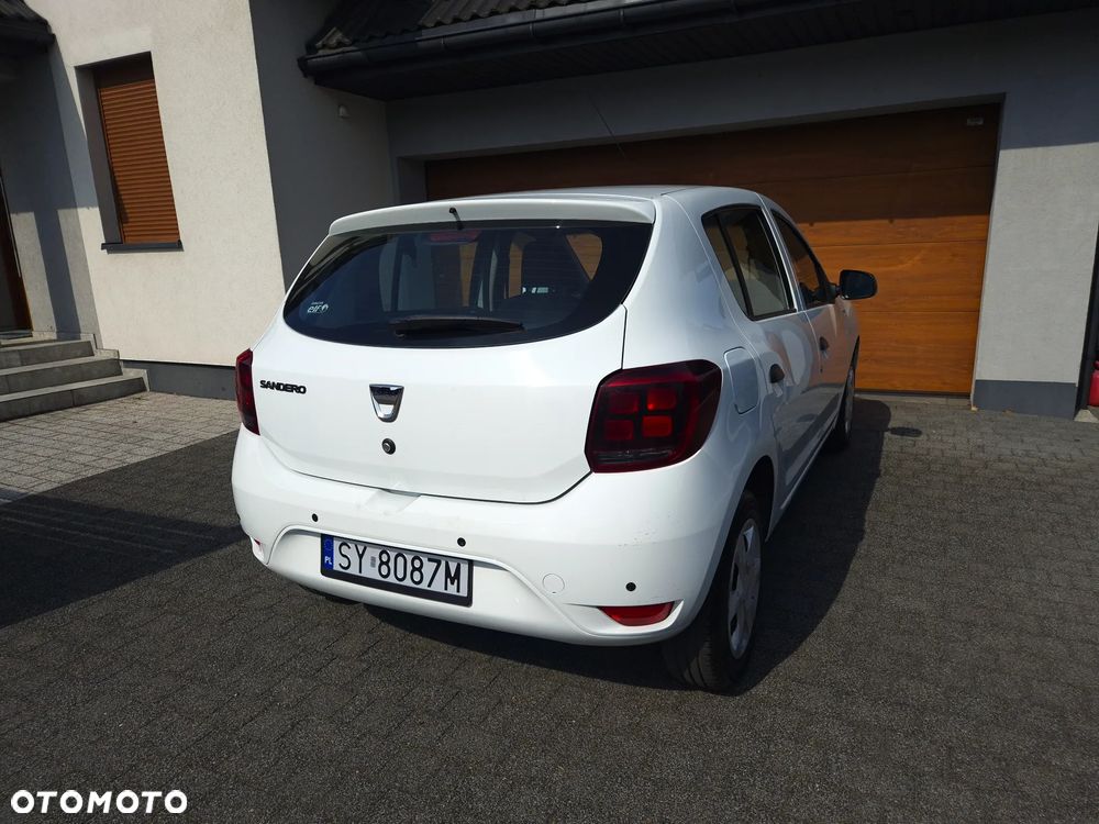 Dacia Sandero SCe 75 Essential - 4