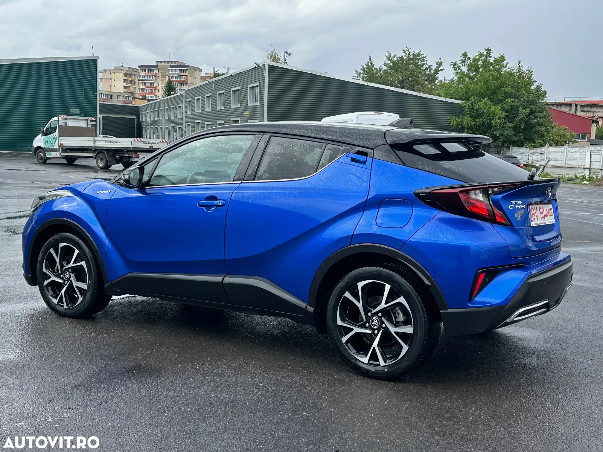 Toyota C-HR 2.0 HSD 184 CP 4x2 CVT Classy Bi-Tone - 17