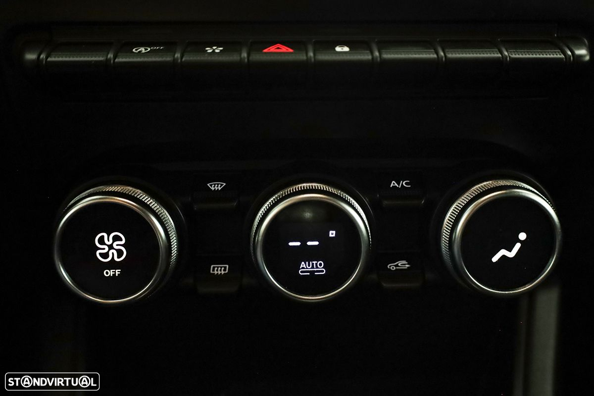 Renault Captur 1.0 TCe Techno Bi-Fuel - 13