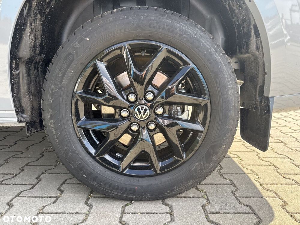 Volkswagen Transporter Furgon 2.0 TDI 150 KM 8-automat - 19