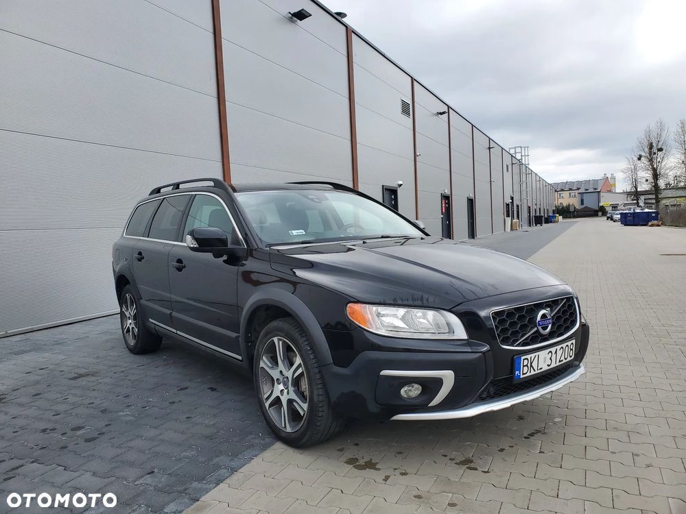 Volvo XC 70 T6 AWD Momentum - 2