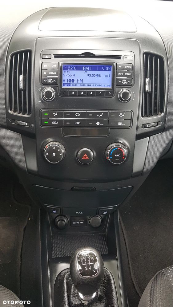 Hyundai i30 i30cw 1.4 UEFA EURO 2012 Edition - 11