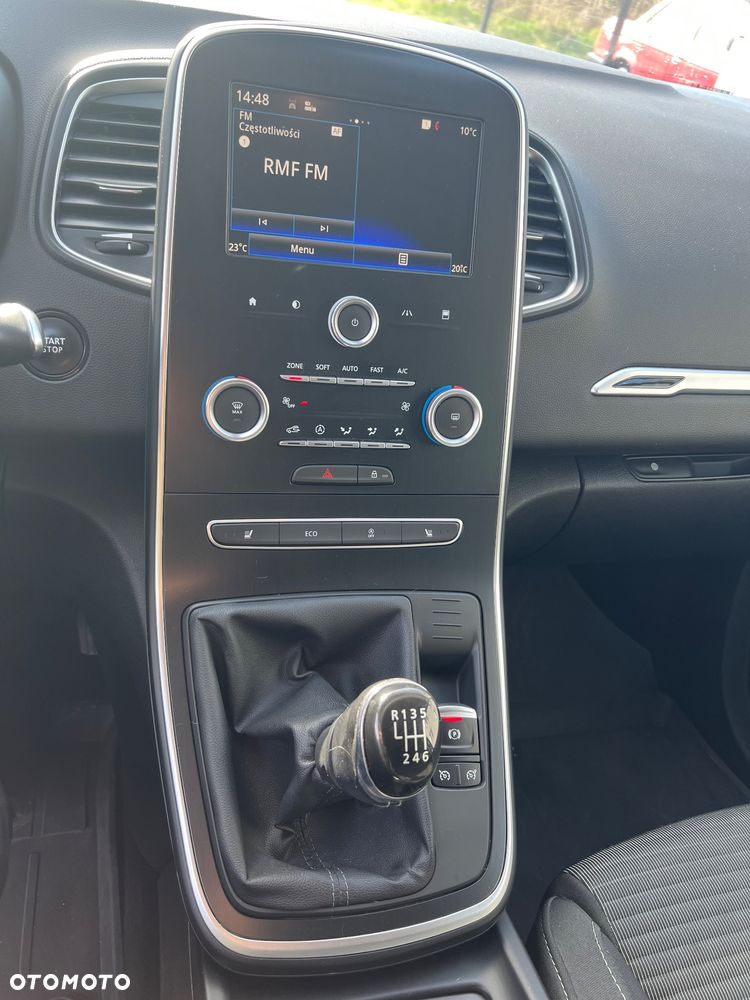 Renault Scenic ENERGY TCe 130 INITIALE PARIS - 32