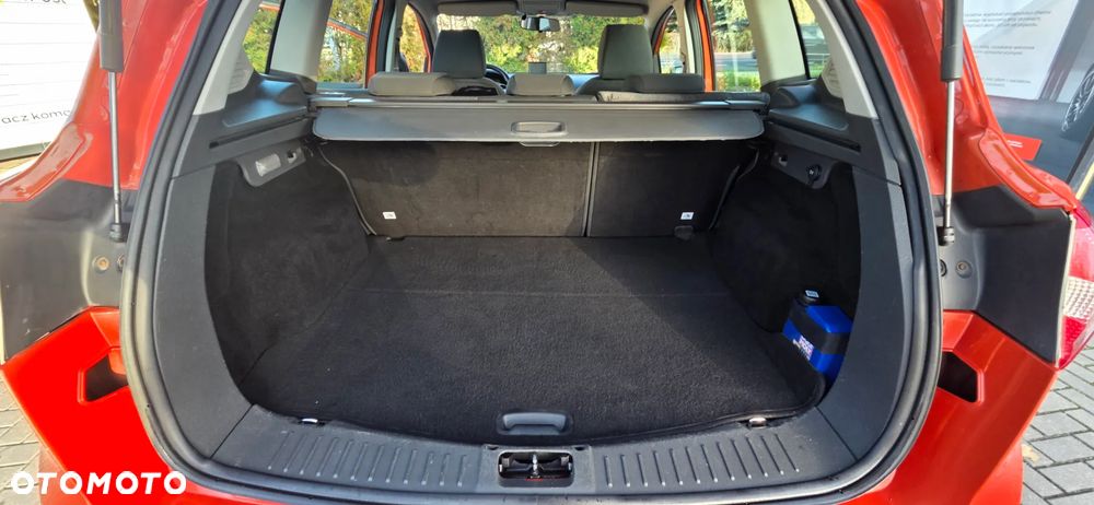 Ford Kuga 2.0 TDCi 2x4 Champions Edition - 29