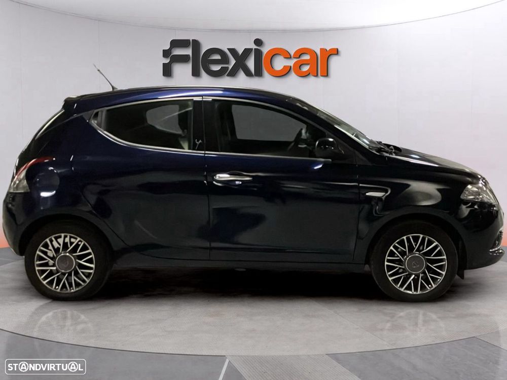 Lancia Ypsilon - 5