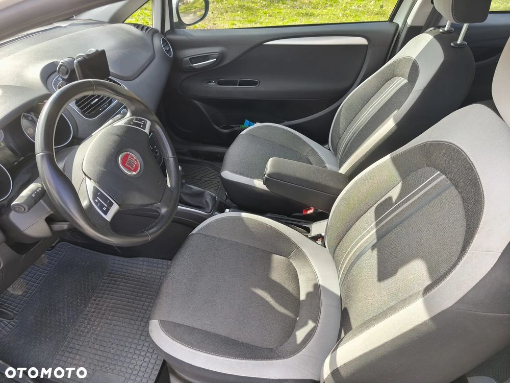 Fiat Punto 2012 1.2 Easy - 22